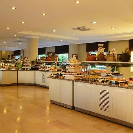 Готель Royal Garden