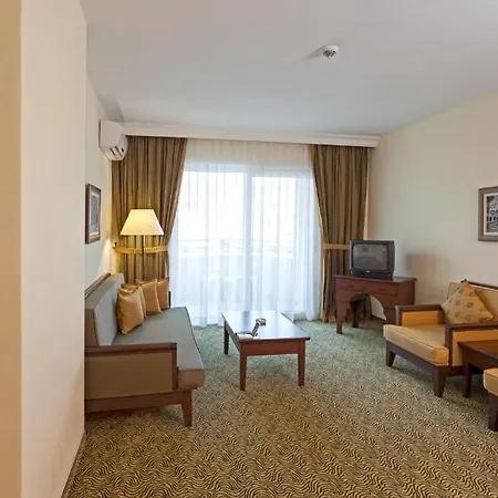 Szálloda Royal Garden 5*