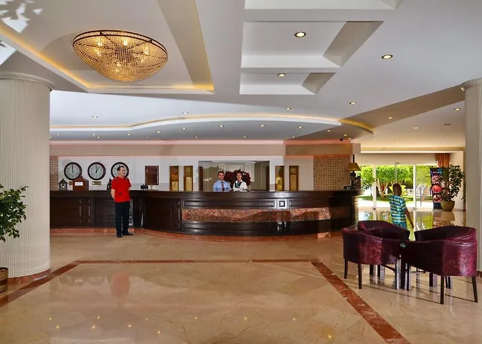 Royal Garden Hotell 5*