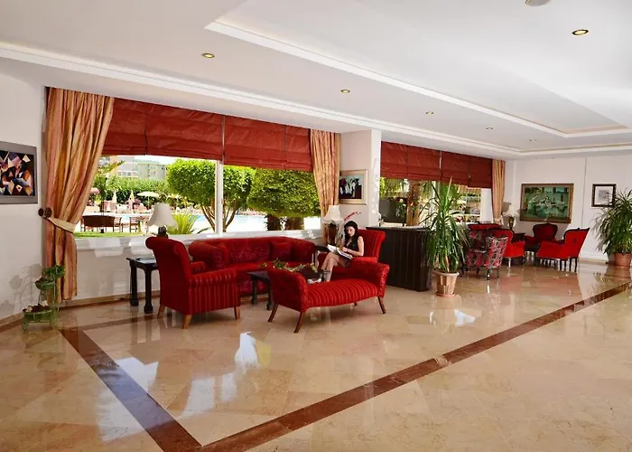 Hotel Royal Garden 5*