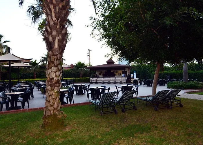 Royal Garden Hotel 5*